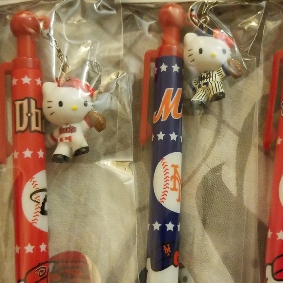 Hello Kitty MLB Pen w Charm: Various - Picture 7 of 7